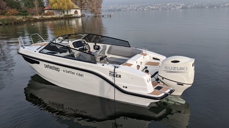 Silver Tiger Motorboot mit Aussenborder